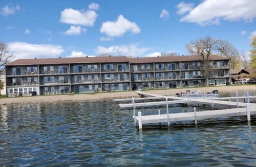 Detroit Lakes Maison | Edgewater Condos on Detroit Lake