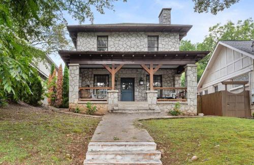 Old Fourth Ward Maison | Edgy Overlook