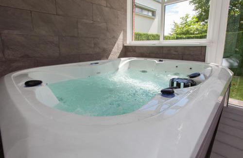 Prestonfield Maison | Edinburgh's perfect home-away-from-home