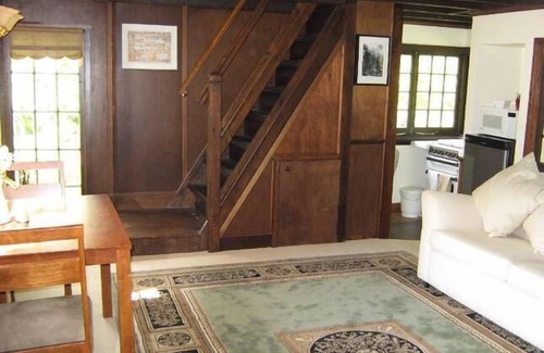 Sherbrooke Cottage | Edna Walling Cottage