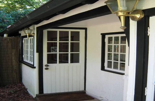 Sherbrooke Cottage | Edna Walling Cottage