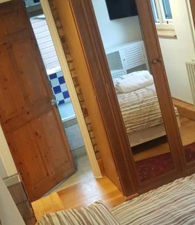 Southgate Green Appartement | Edwardian Apartment Garden Flat