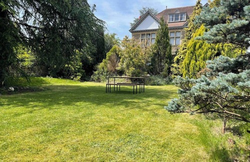 Frome Maison | Edwardian Town House: Garden & Cinema