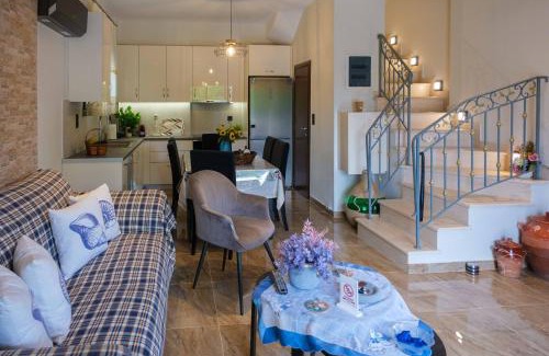 Pella Region Appartement | Effie's Maisonette with Detached Studio