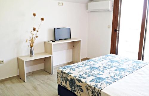 Paralia Pantaleimonos Appartement | Efrosini Hotel Apartments & Studios