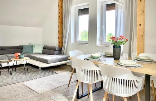 Hegymagas Maison | Egy présház tágas tetőtere mesés kilátással