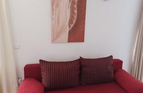 Steinhoefel Appartement | Ehemalige Bibliothek Apartment für 2 mit Küche Kamin Netflix Parken und Hofladen