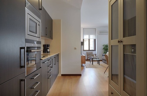 Egia Appartement | Eiffel | The Rentals Collection