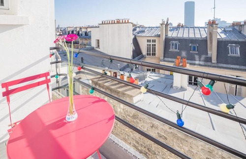 Saint-Thomas-d'Aquin Appartement | Eiffel Tower view + terrace Saint Germain des Pres