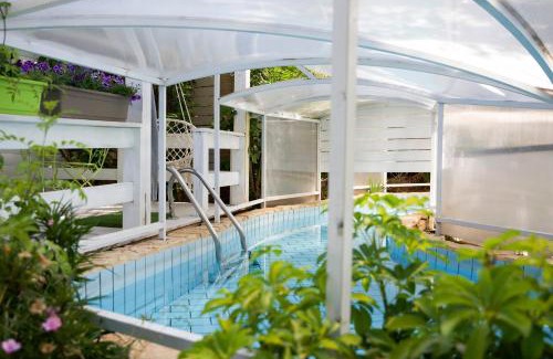 Ramot Cabine | Eili Suites