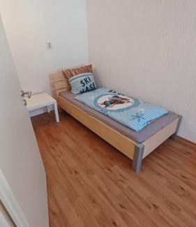 Hummeltal Appartement | Einfache 2 Zimmer Wohnung mit Parkplatz nur 8 Min nach Bayreuth