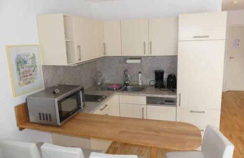 Kleinmachnow Appartement | Einliegerwohnung mit Wintergarten (EG)