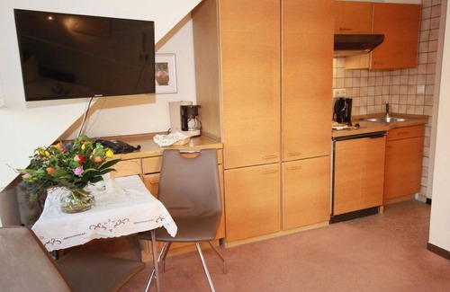 Bad Pyrmont Appartement | Einraumappartement, Dusche, WC, Kat. 1 - Ferienwohnungen Café Schneidewind Kirchstraße