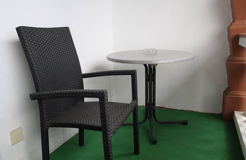 Steinbach Appartement | Einzelzimmer mit Balkon und Dusche