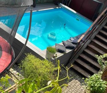 Frankisch-Crumbach Appartement | Einzimmerapartment mit Fass Sauna (und Pool)