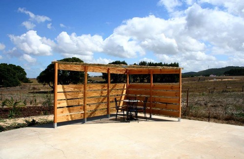 Sines Cottage | Eira Nouveaux Hives