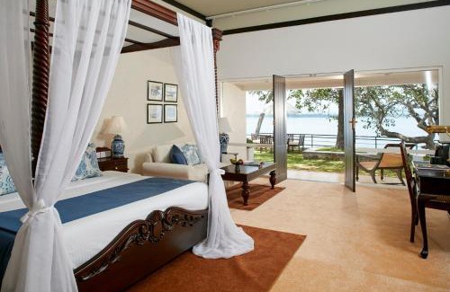 Polonnaruwa Station Balnéaire | EKHO Lake House - From Colonial Bungalow to Royal Retreat