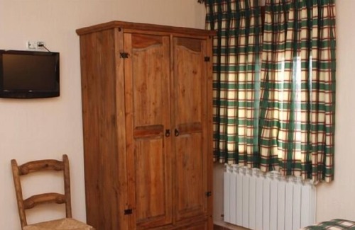 Almodovar del Pinar Cottage | El Acebo Gîte Rural pour 8 personnes