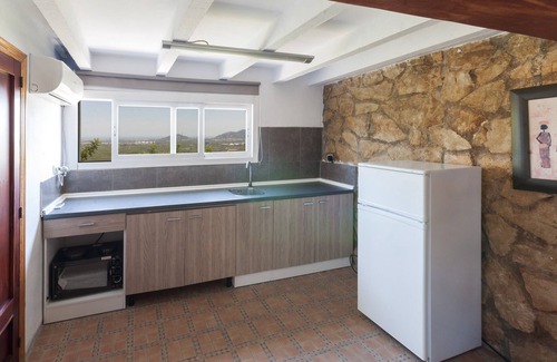 Ador Villa | PEDRAVIVA - Villa with private pool in Ador. Free WiFi