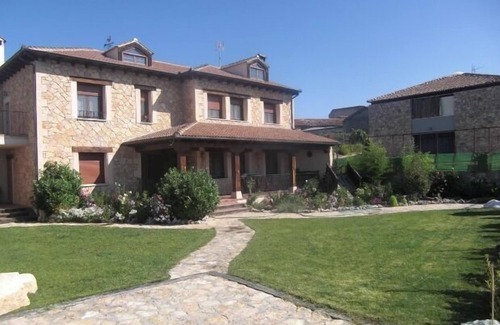 San Miguel de Bernuy Cottage | Casa Rural El Cabañón del Duratón pour 10 personnes