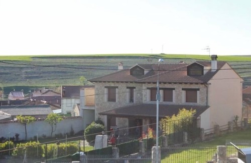 San Miguel de Bernuy Cottage | Casa Rural El Cabañón del Duratón pour 10 personnes