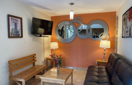 Santa Fe de la Laguna Hôtel | El Campirano Restaurante & Hotel