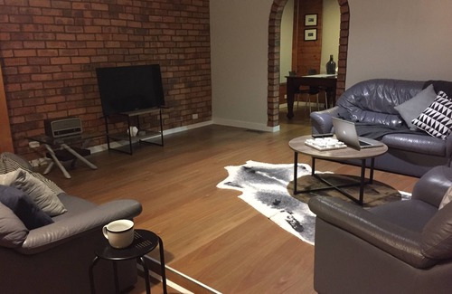 Nunawading Maison | El Casa Rancho - Explorez Melbourne depuis l'est verdoyant!