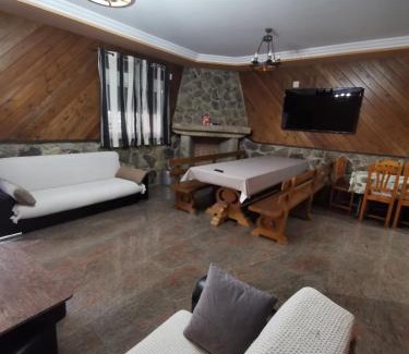 Navaluenga Maison | El Cauce