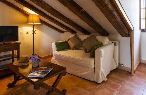 Banaston Appartement | El Desvan. El Rincon de Usana