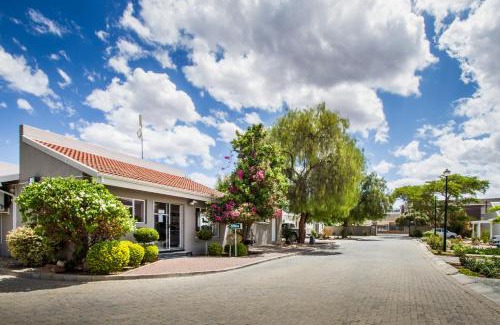 Oudtshoorn Maison | El Dorado Hotel and Self Catering