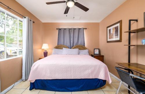 University Heights Maison | EL Gallo Azul