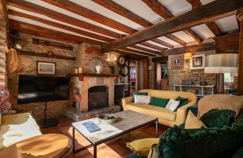 Val De San Vicente Chalet De Ski | El Jardín Escondido de Helgueras