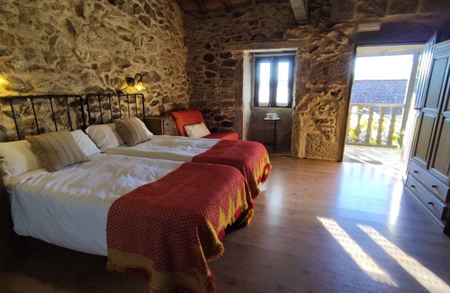 Rairiz de Veiga Maison | El Martín Pescador Room