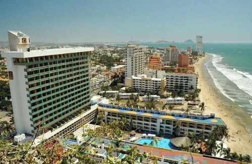 Las Gaviotas Appartement | El Moro Tower el Cid at Mazatlan 2