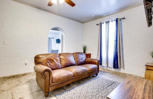 El Paso Maison | El Paso Vacation Rental about 6 Mi to Downtown!