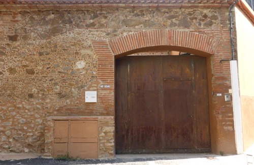 Montauriol Appartement | El pati català