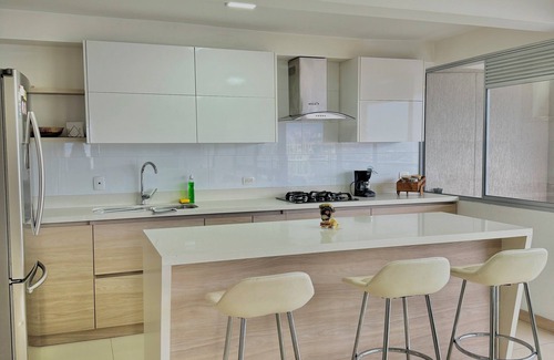 Castropol Appartement | El Poblado! 2hab + Studio + Balcon + 2 Parking!Le meilleur de Medellin!