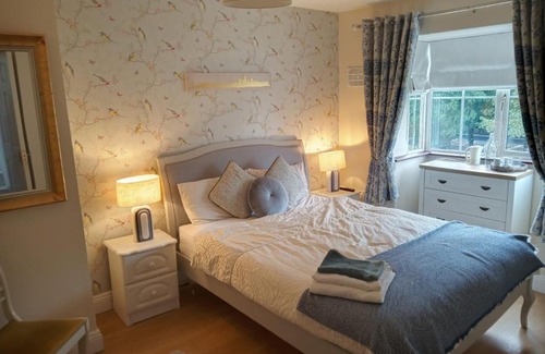 Waterford Maison | El Roi Guest Accommodation