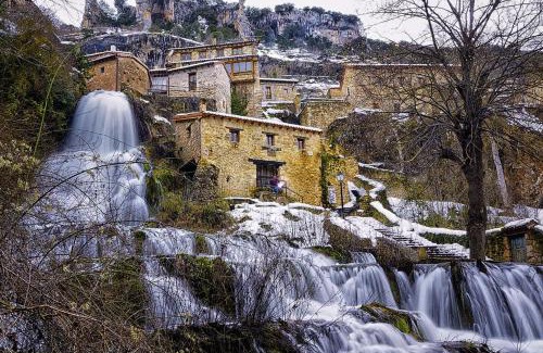 Orbaneja del Castillo Maison | El Salto del Agua Auténtico El Molino de la Cascada Orbaneja