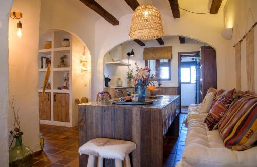 Benimeit Maison | El Sarchal Bohemian holiday home with pool in Moraira