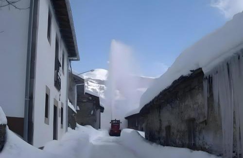 Santa Maria de Valdeon Maison | El Serenal