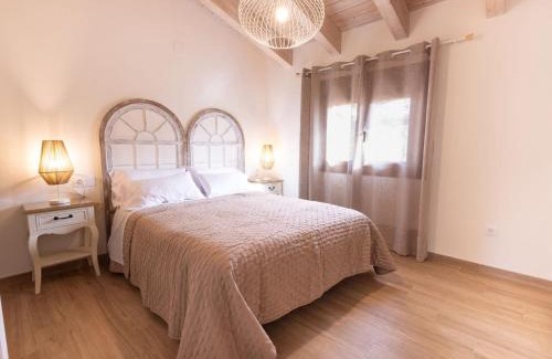 Beceite Appartement | El sueño del Búho 4. Ático con chimenea y terraza.