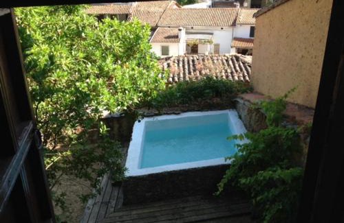 Valdelarco Maison | El Zarzo de Nemesio, alberca barbacoa 2 Hab 4 Pers mas 2 Max