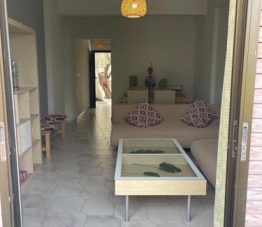 Sourpi Maison | ELAIA by the sea guesthouse