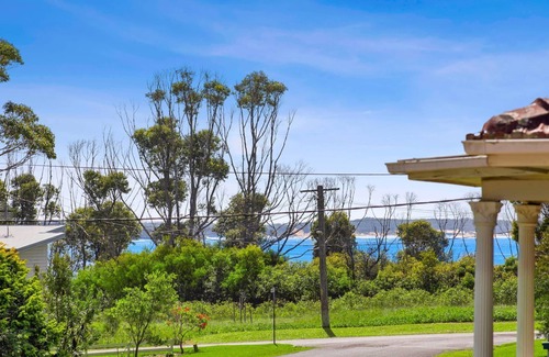 Bendalong Maison | Elanora - original Bendalong beach cottage