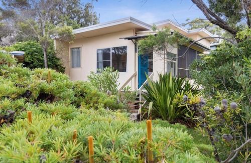 Bendalong Maison | Elanora - original Bendalong beach cottage