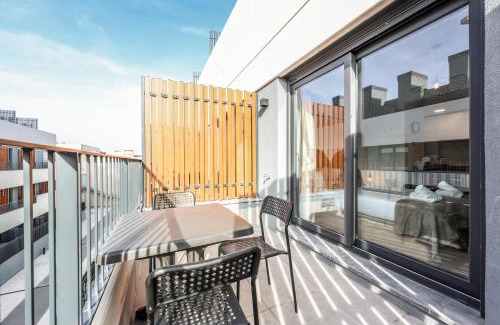 San Sebastian de los Reyes Appartement | Elegant Studio with Private Terrace by RentitUP