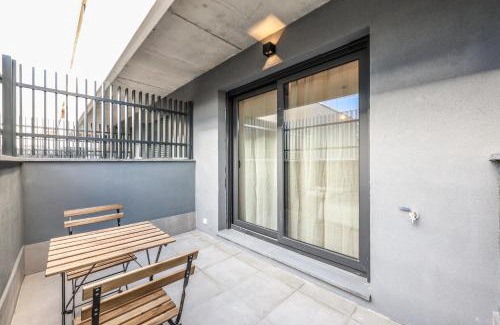 San Sebastian de los Reyes Appartement | Elegant Studio with Private Terrace by RentitUP