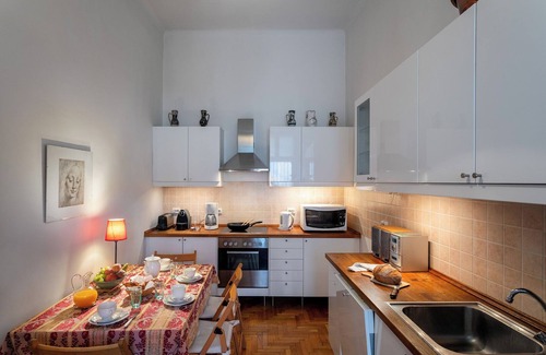 Lagymanyos Appartement | Elégance & Tradition