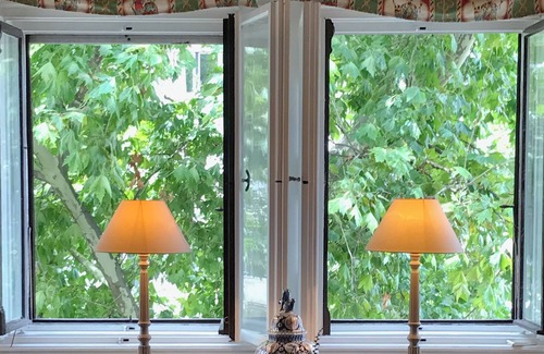 Lagymanyos Appartement | Elégance & Tradition